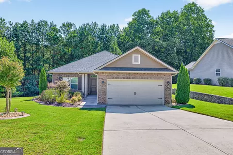 Exterior - 832 Hidden Hollow Cir, Commerce, GA 30529 photo 2 of 10