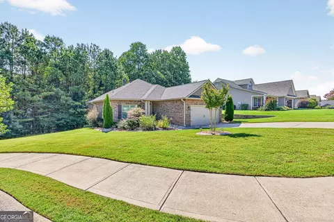 Exterior - 832 Hidden Hollow Cir, Commerce, GA 30529 photo 3 of 10