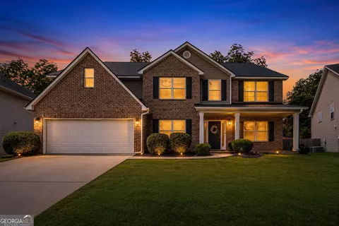 210 Haywood Dr, Kathleen, GA 31047