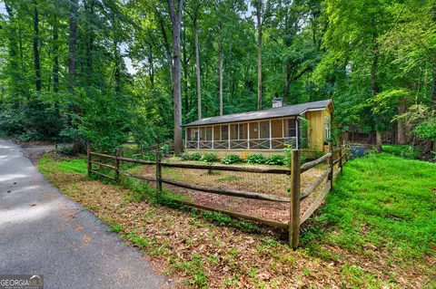 130 Chestnut St, Roswell, GA 30075