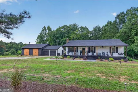 303 Mtn View Clubhouse Rd, Buchanan, GA 30113