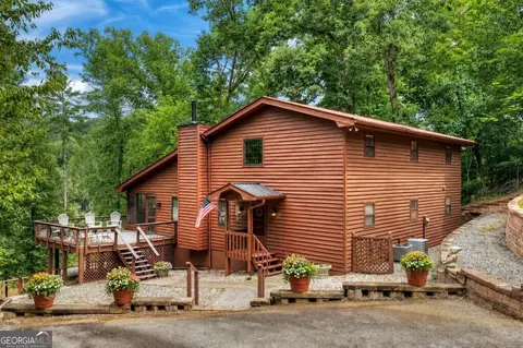 400 Matrix Cir, Ellijay, GA 30540