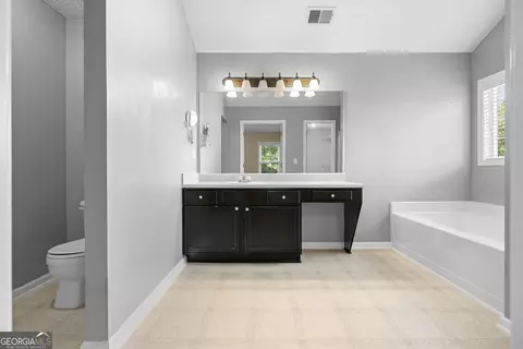 Bath - 224 Copperbend Dr, Austell, GA 30168 photo 2 of 5