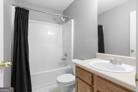 Bath - 224 Copperbend Dr, Austell, GA 30168 photo 5 of 5