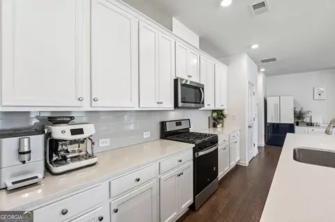 Kitchen - 4083 Halton Rd, Duluth, GA 30097 photo 2 of 2