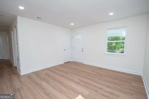 618 S Harlem Cir, Lagrange, GA 30241 photo 7
