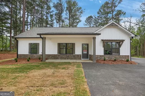 299 Relay Rd, Silver Creek, GA 30173