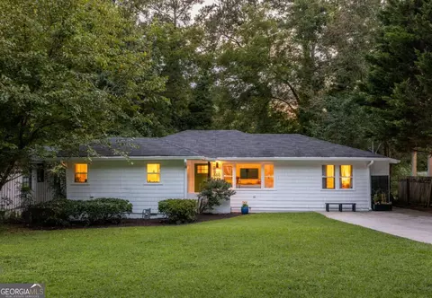 865 Stokeswood Ave SE, Atlanta, GA 30316