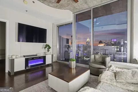855 Peachtree St NE #3206, Atlanta, GA 30308