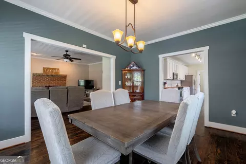 Dining - 262 Brickyard Rd, Comer, GA 30629 photo 4 of 4