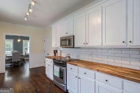 Kitchen - 262 Brickyard Rd, Comer, GA 30629 photo 9 of 9