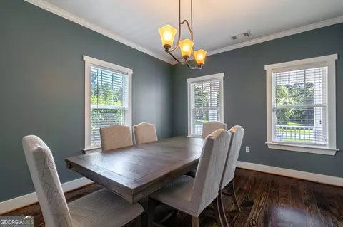 Dining - 262 Brickyard Rd, Comer, GA 30629 photo 3 of 4