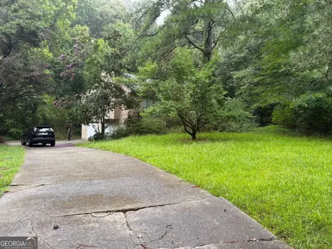 3919 Leach Rd, Snellville, GA 30039