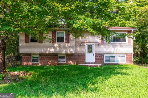 6281 Amherst Dr, Riverdale, GA 30274