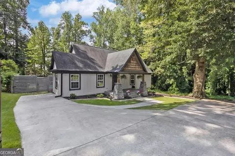 Exterior - 130 Sharp St, Bremen, GA 30110 photo 3 of 6