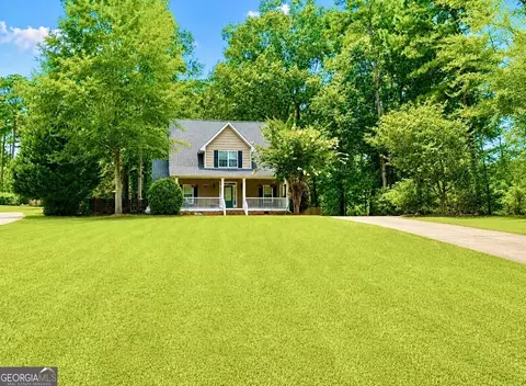 150 W Lakeview Dr NE, Milledgeville, GA 31061