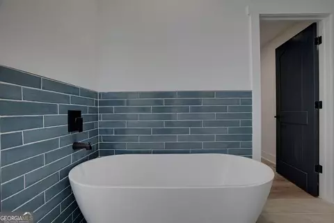 Bath - 3279 Tommy Dillard Rd, Monroe, GA 30656 photo 6 of 7