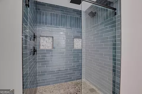 Bath - 3279 Tommy Dillard Rd, Monroe, GA 30656 photo 7 of 7