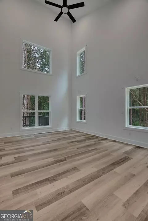 Living - 3279 Tommy Dillard Rd, Monroe, GA 30656 photo 4 of 4