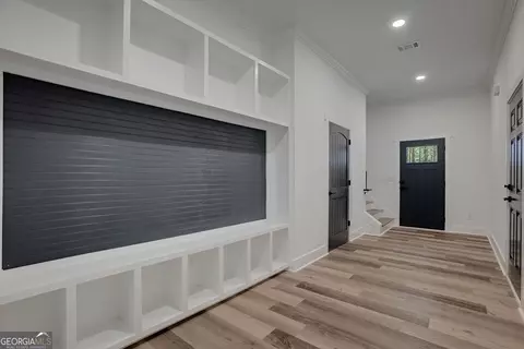 Entry Way - 3279 Tommy Dillard Rd, Monroe, GA 30656 photo 2 of 3