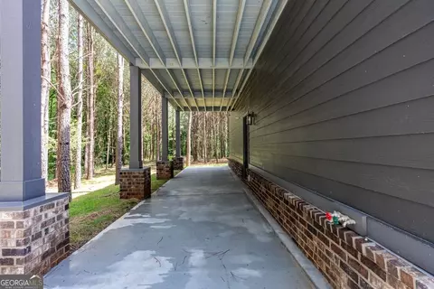 Exterior - 3279 Tommy Dillard Rd, Monroe, GA 30656 photo 5 of 10