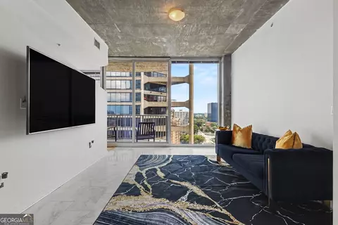 400 W Peachtree St NW #1812, Atlanta, GA 30308