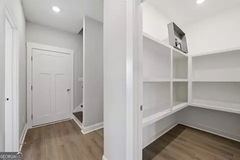Entry Way - 3575 Bold Springs Rd, Monroe, GA 30656 photo 6 of 9