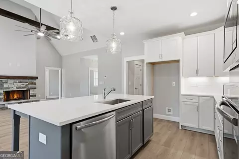 Kitchen - 3575 Bold Springs Rd, Monroe, GA 30656 photo 3 of 4