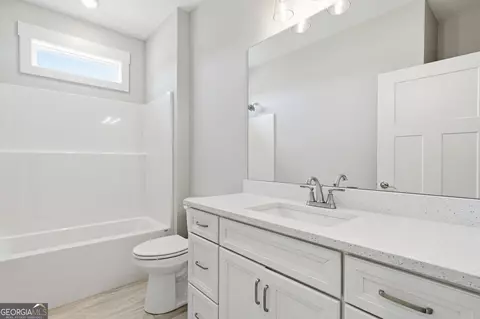 Bath - 3575 Bold Springs Rd, Monroe, GA 30656 photo 2 of 5
