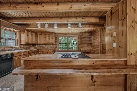 Kitchen - 793 Pyne Rd, Lagrange, GA 30240 photo 6 of 7