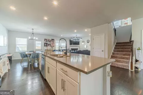 Entry Way - 3072 Lowell Rd, Bethlehem, GA 30620 photo 4 of 10