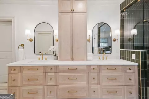 Bath - 1873 Tobey Rd, Chamblee, GA 30341 photo 2 of 6