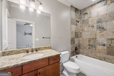 Bath - 1873 Tobey Rd, Chamblee, GA 30341 photo 4 of 6