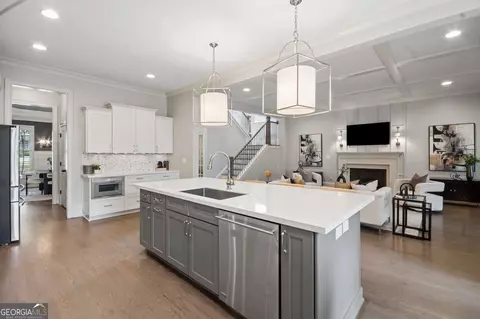 Kitchen - 1873 Tobey Rd, Chamblee, GA 30341 photo 3 of 4