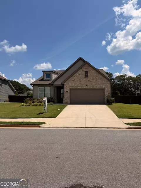 143 Grand Meadows Dr, Hoschton, GA 30548