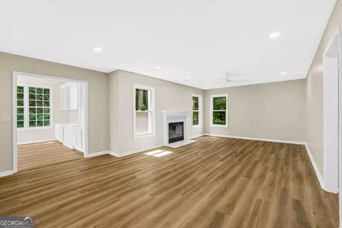 Living - 4335 Abbotts Pointe Ct, Duluth, GA 30097 photo 3 of 5