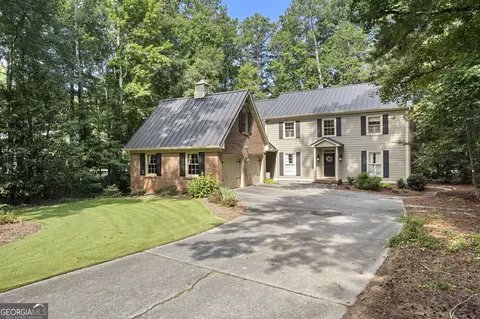 1249 Centenary Rdg, Snellville, GA 30078
