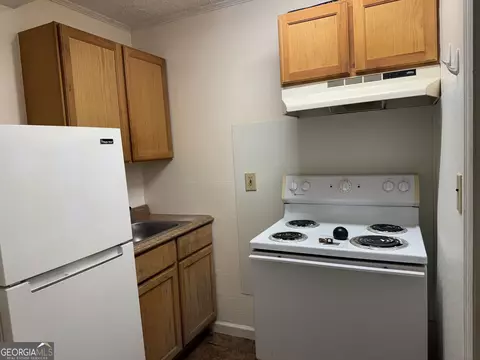Kitchen - 38 Cedarcrest Rd, Lagrange, GA 30240 photo 2 of 2