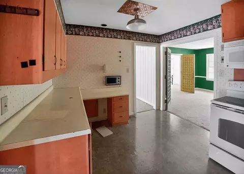 Kitchen - 43 Mountain View Dr, Toccoa, GA 30577 photo 1 of 2