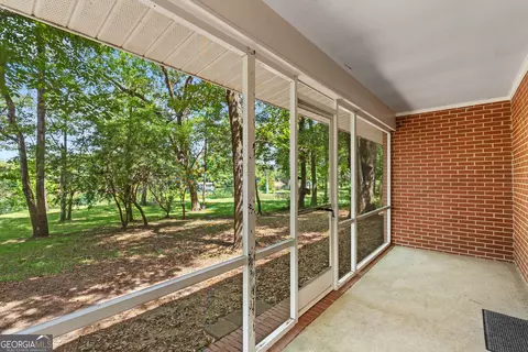 Exterior - 139 Riverview Dr, Bainbridge, GA 39817 photo 3 of 9