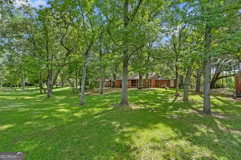 Exterior - 139 Riverview Dr, Bainbridge, GA 39817 photo 8 of 9