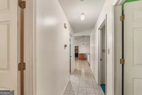 Entry Way - 139 Riverview Dr, Bainbridge, GA 39817 photo 1 of 2