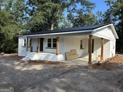 324 Pratt Ave, Swainsboro, GA 30401