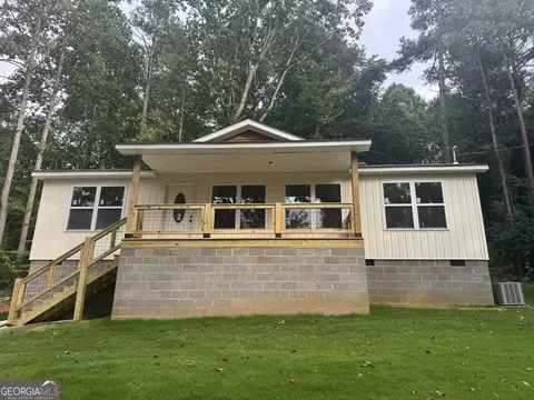 205 Gumlog Dr, Lavonia, GA 30553