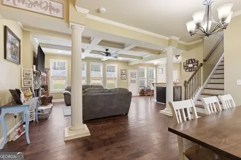 Entry Way - 130 Maple Dr, Commerce, GA 30529 photo 1 of 2