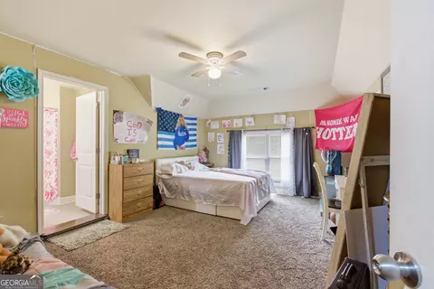 Bedroom - 130 Maple Dr, Commerce, GA 30529 photo 4 of 7