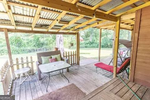 Exterior - 111 Willow St, Commerce, GA 30529 photo 8 of 14