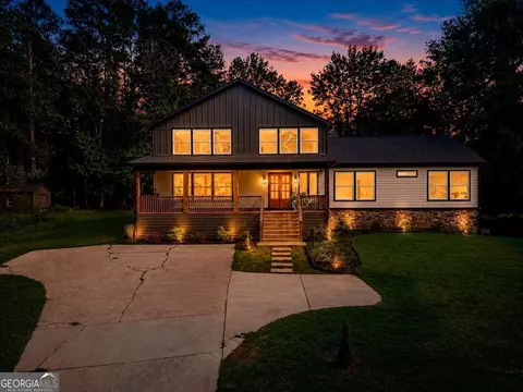 170 Lakeview Ln, Fayetteville, GA 30214