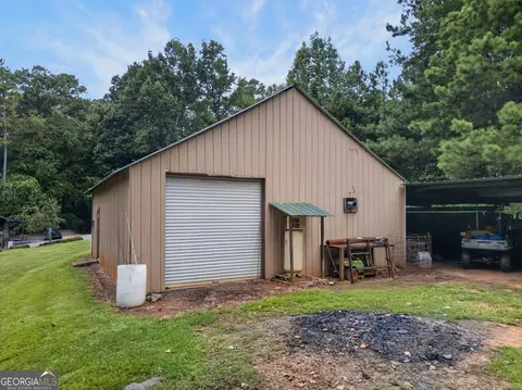 Exterior - 7048 Shell Rd, Winston, GA 30187 photo 14 of 25