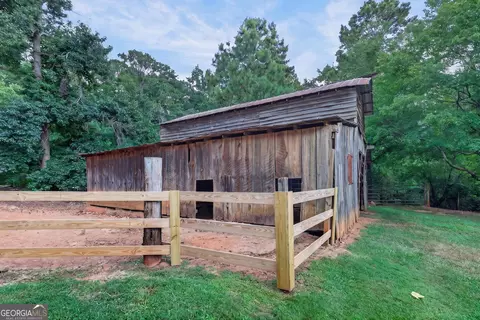 Exterior - 7048 Shell Rd, Winston, GA 30187 photo 12 of 25